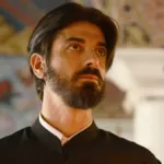 Ο πατέρας Νικόλαος επιστρέφει στη Στέρνα με τη Φανή και φουντώνει η ζήλια της Χλόης