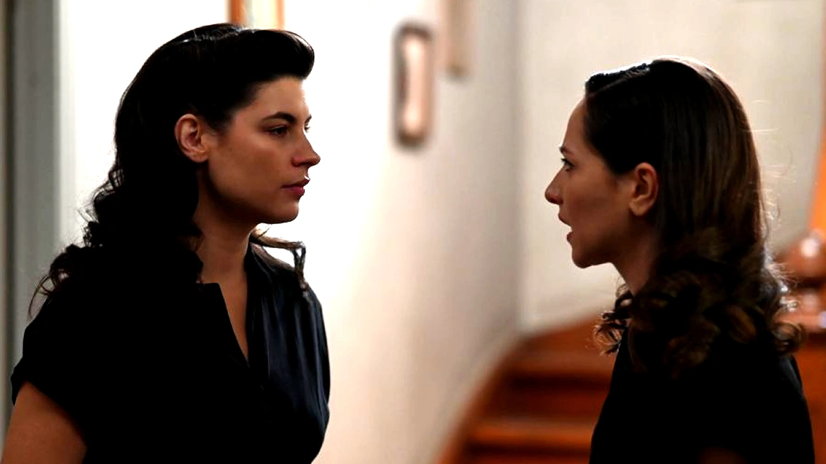 Η Σοφία σε δραματική σκηνή λίγο πριν τον εγκλεισμό της