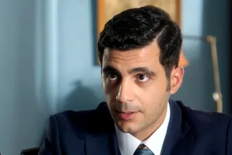 Δραματική σκηνή από τον Άγιο Έρωτα με ένταση και οικογενειακή σύγκρουση