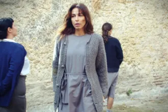 Η Χριστίνα συγκλονισμένη στην φυλακή αποκαλύπτει την αλήθεια στον Ανδρέα