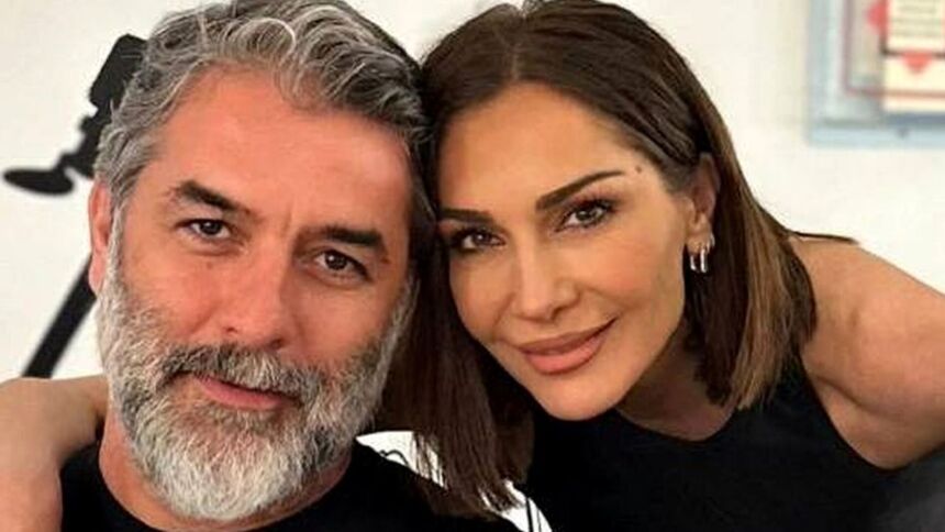 Η Δέσποινα Βανδή και ο Βασίλης Μπισμπίκης σε όμορφη στιγμή