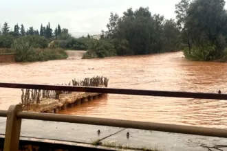 Σαρανταπόταμος σε υψηλή ροή