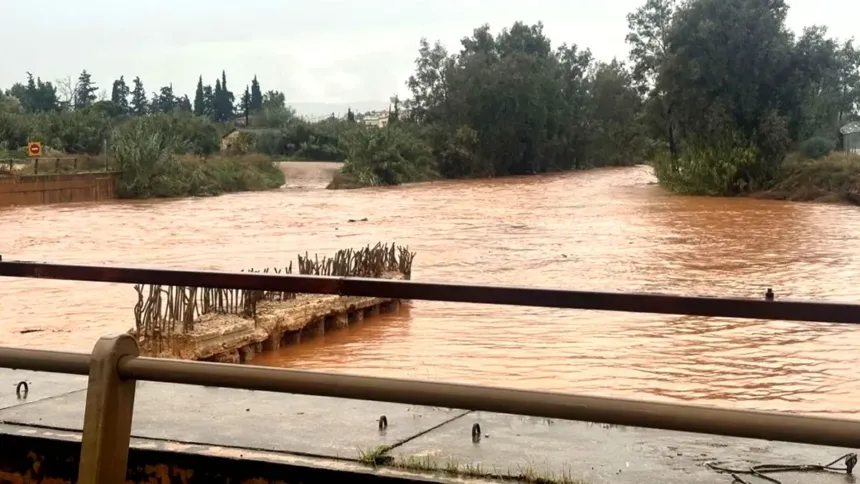 Σαρανταπόταμος σε υψηλή ροή