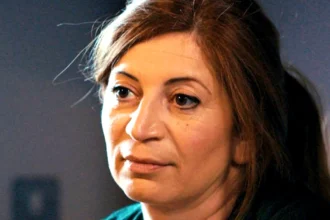 Η Κούλα πριν τον γάμο της σε σκηνή στη Γη της Ελιάς