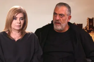 Η Ασπασία και ο Δημοσθένης στη Γη της Ελιάς.