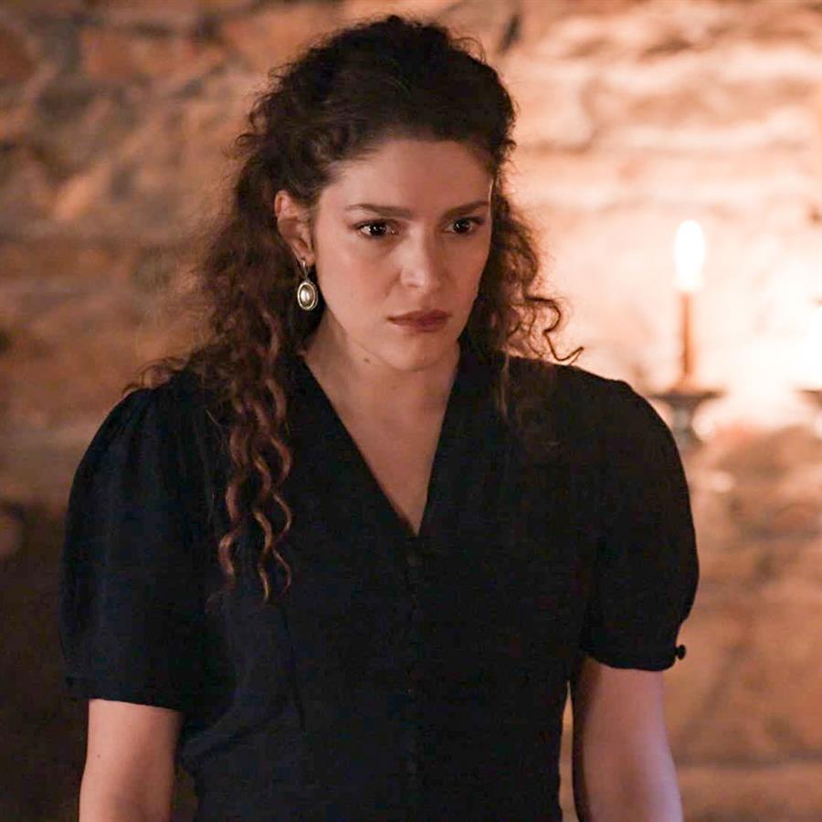 Η Αλίκη ενώνεται με τον Άρη στο Grand Hotel