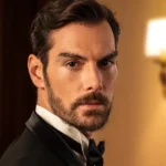 Ο Πέτρος, σε σκηνή έντασης στο Grand Hotel