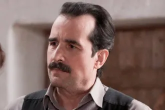 O Χαραλάμπης σε έντονη στιγμή στο Grand Hotel.