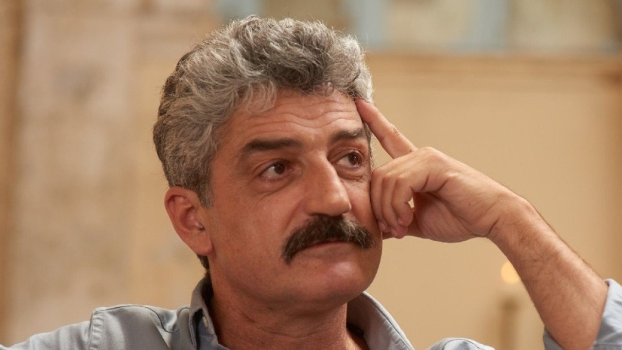 «Μεγάλος δάσκαλος»: Ο Λάλος μιλά με δάκρυα στα μάτια για τον Δημήτρη Ήμελλο 14 Ο Δημήτρης Λάλος «λύγισε» μιλώντας για τον Δημήτρη Ήμελλο