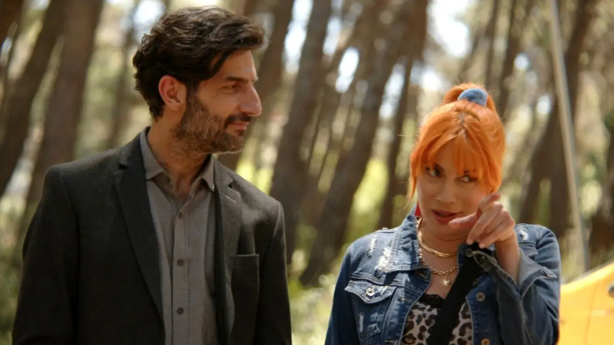 Ο Καλαντζής στο IQ 160 δίπλα στην Πηνελόπη σε σκηνή έρευνας