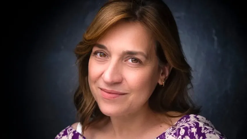 Μαρία Ζορμπά στον ρόλο της Μαρίκας στη σειρά Μια Νύχτα Μόνο