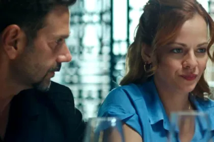 Ο Σταύρος, με την Ελένη σε σκηνή έντασης από τη σειρά «Μια Νύχτα Μόνο»