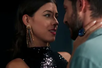 Η Μίνα στην αγκαλιά του Σάββα