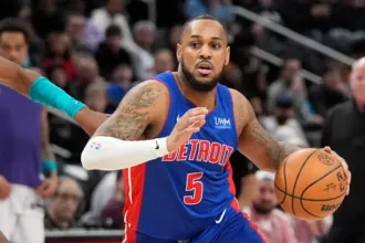 Ο Μόντε Μόρις με τη φανέλα των Detroit Pistons, η νέα μεταγραφή του Ολυμπιακού.