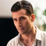 Ο Αναστάσης Ροϊλός,στα πρώτα γυρίσματα με χαλαρή και χαρούμενη διάθεση στη σειρά Μπαμπά