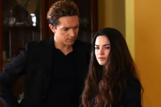 Σκηνή έντασης από τη σειρά Να μ’ αγαπάς με Άννα, Λευτέρη και Ορφέα