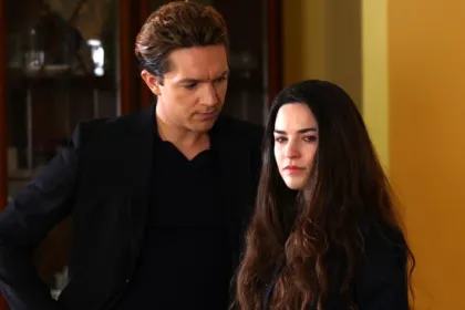 Σκηνή έντασης από τη σειρά Να μ’ αγαπάς με Άννα, Λευτέρη και Ορφέα