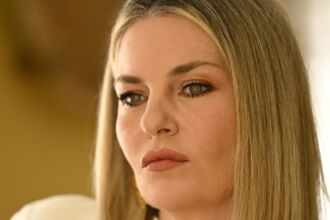 Η Σοφία σχεδιάζει την εκδίκησή της μετά την αποκάλυψη για τα δίδυμα στη σειρά Να μ’ αγαπάς