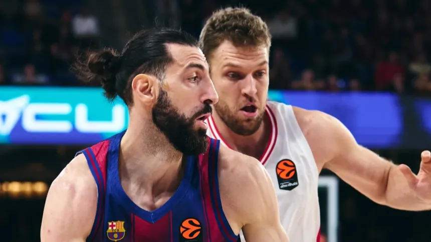 Στιγμιότυπο από τον αγώνα Μπαρτσελόνα-Ολυμπιακός στο Palau Blaugrana.