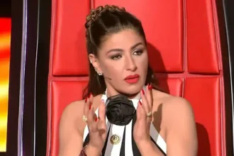 Η Έλενα Παπαρίζου σε πρόσφατη εμφάνιση πριν την εισαγωγή της στο νοσοκομείο