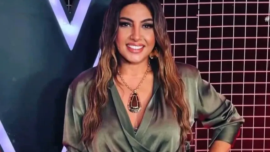 Η Έλενα Παπαρίζου σε πρόσφατη δημόσια εμφάνιση στο The Voice