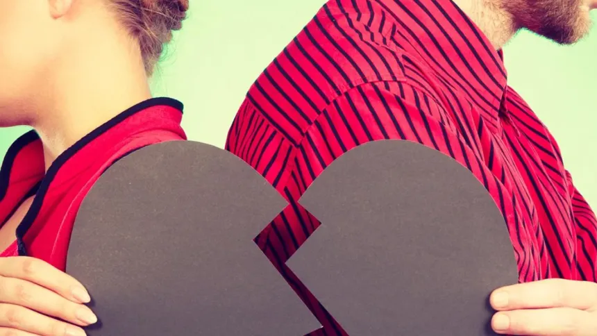 Πώς έφτασε στο τέλος η σχέση που ξεκίνησε στον Μισάνθρωπο