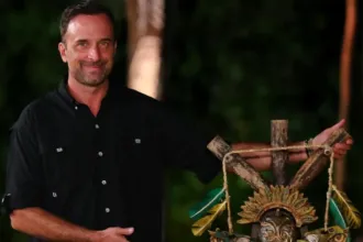 Στιγμιότυπο από το Survivor με τον Γιώργο Λιανό.