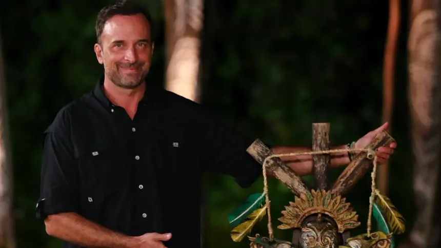 Στιγμιότυπο από το Survivor με τον Γιώργο Λιανό.