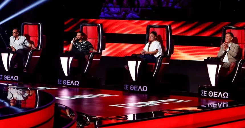 Οι φιναλίστ του τελικού του The Voice of Greece στη σκηνή πριν την ανακοίνωση του νικητή