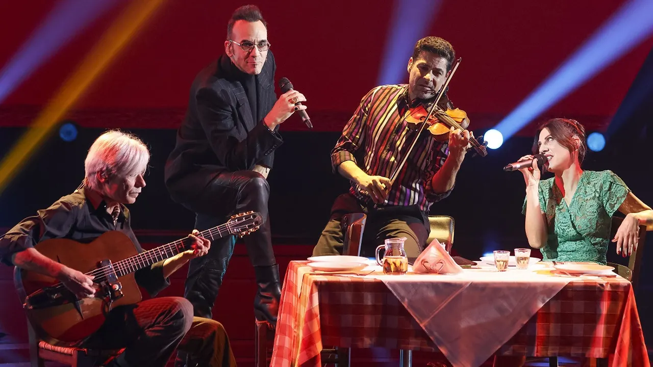 Σκηνή από το τελευταίο επεισόδιο των Battles στο The Voice of Greece