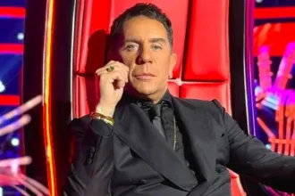 Ο Μαζωνάκης μένει στο Voice – κι αυτό λέει πολλά