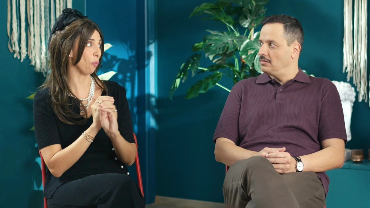 Τότε και Τώρα: Πώς λύνονταν οι κρίσεις στα ζευγάρια χθες και σήμερα – Ο Αλευράς guest σε ένα επικό επεισόδιο 1 Ο Αλέξανδρος Τσουβέλας και η Έλενα Χαραλαμπούδη στο νέο επεισόδιο Τότε και Τώρα.