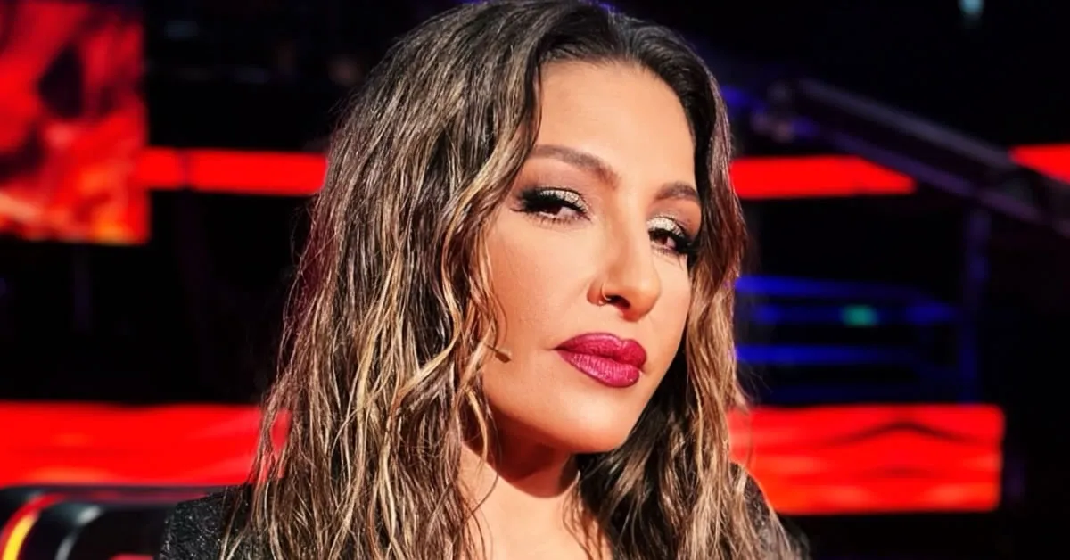 Έλενα Παπαρίζου