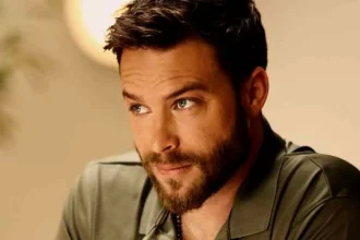 ο Μιχάλης στη σειρά Η Γη της Ελιάς, με την ένταση να κορυφώνεται.