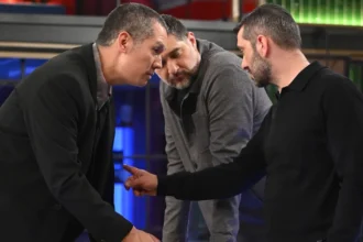Οι κριτές του MasterChef συζητούν με αγωνία μπροστά από τις καμπάνες στο αποψινό Τεστ Δημιουργικότητας