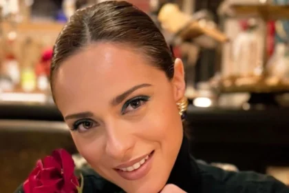 mia nyxta mono sok katerini eva tafos