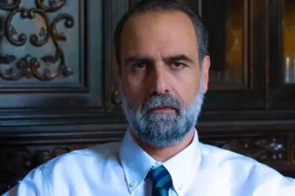 Άγιος Έρωτας Ο Παύλος περνάει τη γραμμή χωρίς επιστροφή σκοτώνοντας τη μητέρα του