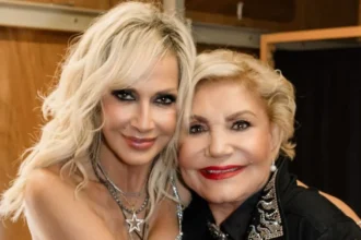 Η Άννα Βίσση σε παλιότερη φωτογραφία με τη Μαρινέλλα.