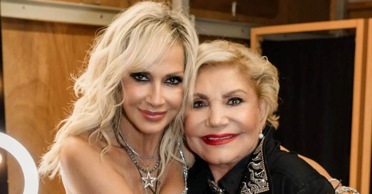 Η Άννα Βίσση σε παλιότερη φωτογραφία με τη Μαρινέλλα.