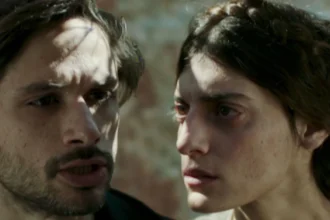 Ο Πέτρος και η Μαργαρίτα σε έντονη συζήτηση στο αποψινό επεισόδιο της δραματικής σειράς του Mega Οι Αθώοι.