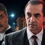 Γιάμαρης και Καπετανάκος με φόντο τα σοκάκια της Τρούμπας στον Πειραιά