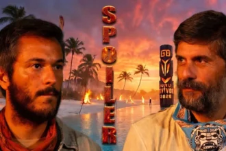 Οι παίκτες της ομάδας των Αθηναίων στο Survivor 2026 σε κατάσταση απόλυτης απογοήτευσης ενώ οι Επαρχιώτες πανηγυρίζουν τη νίκη τους.