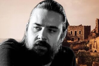 Ο Θεόφιλος Πασχάλης στην τελευταία του σκηνή ως Παυλής στη σειρά Γη της Ελιάς.