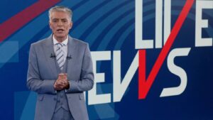 MEGA: Το συγκινητικό comeback του Νίκου Ευαγγελάτου στο Live News και η ατάκα on air