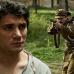 Ο Πέτρος σε δραματική σκηνή μέσα στη φυλακή στη σειρά Οι Αθώοι.