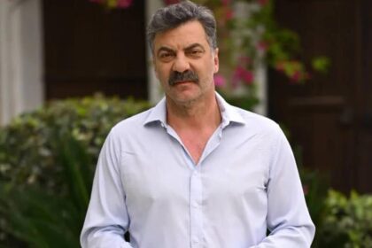 Ο ηθοποιός Στάθης Μαντζώρος που νοσηλεύεται έπειτα από σοβαρό εγκεφαλικό επεισόδιο.
