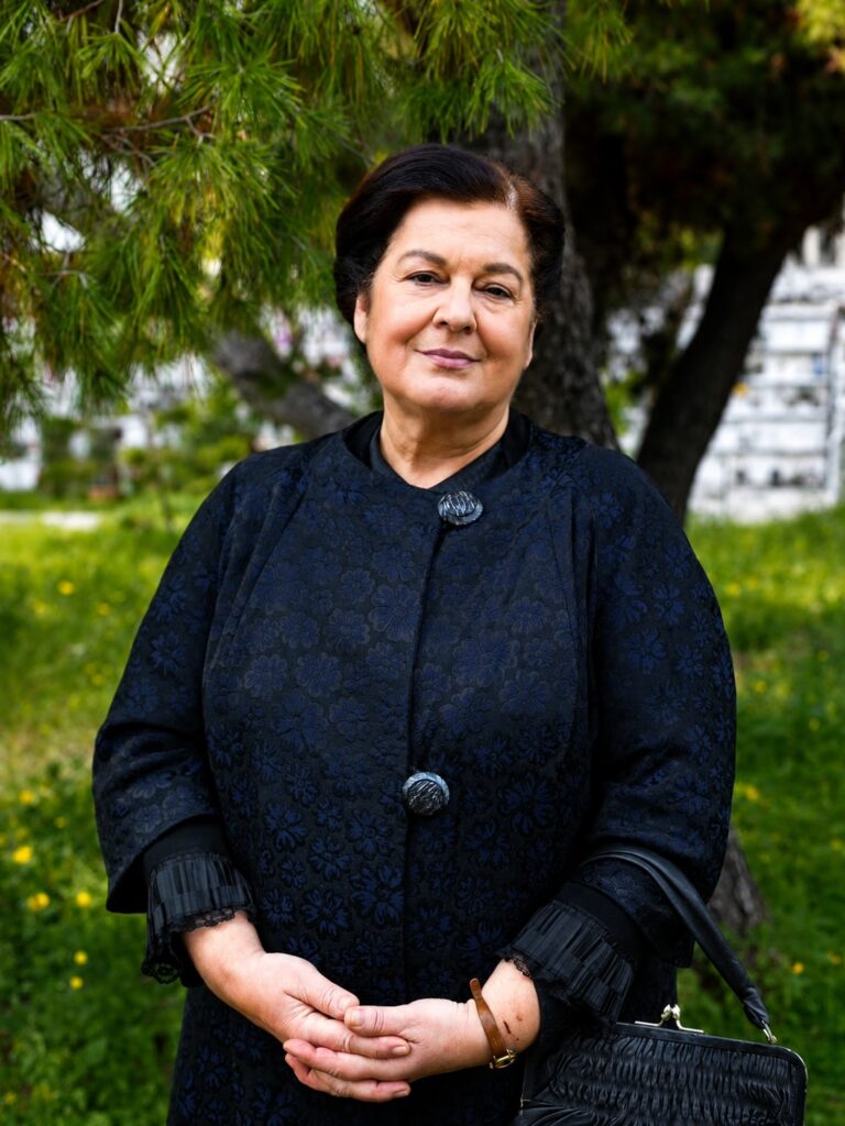  Στέλλα Γκίκα