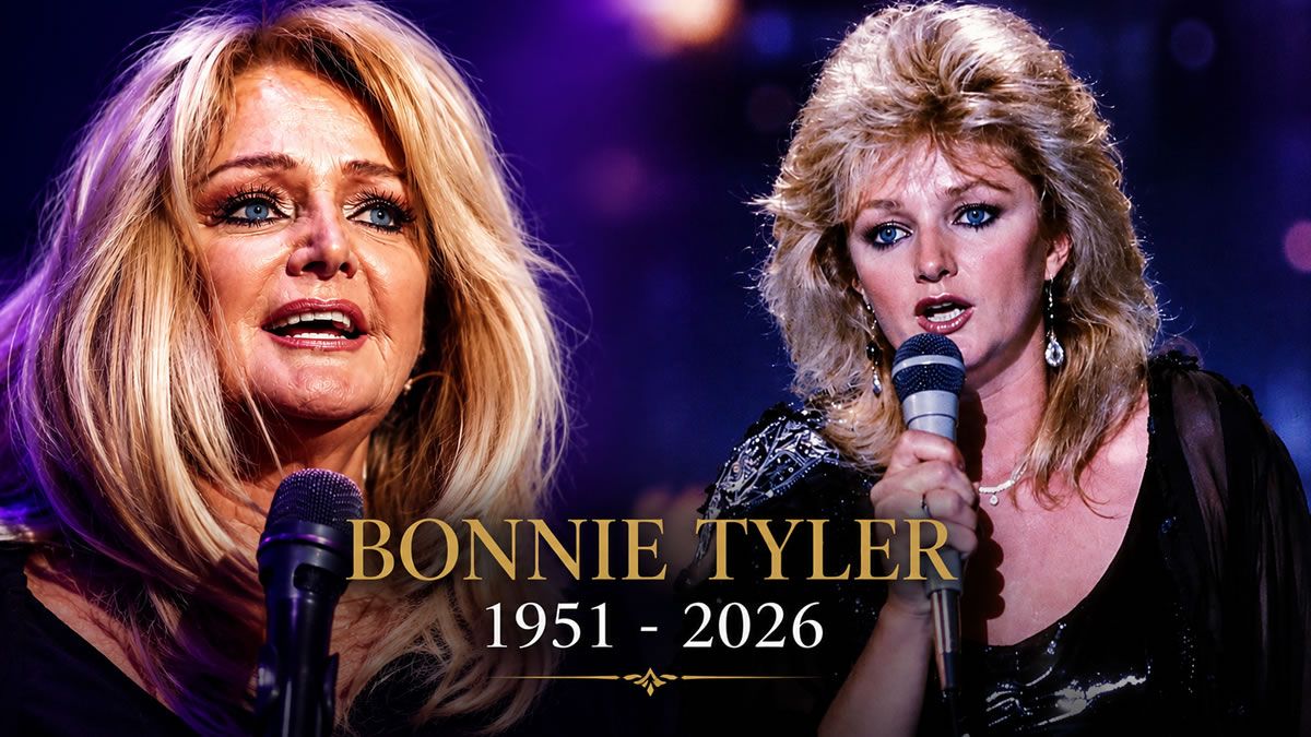 Η τραγουδίστρια Bonnie Tyler σε συναυλία, ερμηνεύει με το γνωστό βραχνό της ύφος