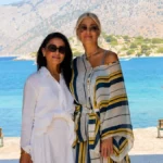 Η Φαίη Σκορδά κατά τη διάρκεια της επίσκεψής της στη Ιερά Μονή του Ταξιάρχη Μιχαήλ του Πανορμίτη,