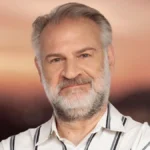 Ο Τάσος Γιαννόπουλος ως Κώστας Ελευθερίου στη σειρά «Για Σένα».